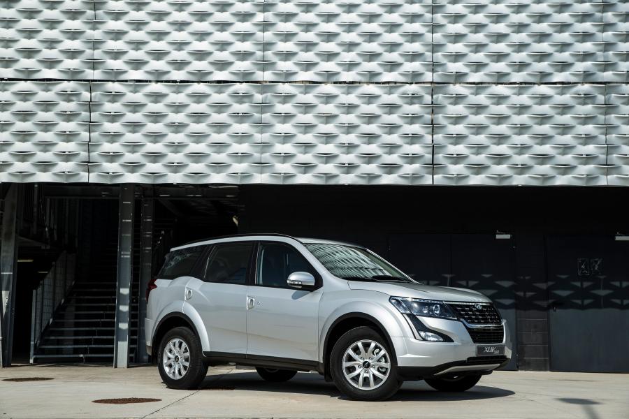  Mahindra XUV500 W6 2019 года  (EU) (фото 10 из 32)